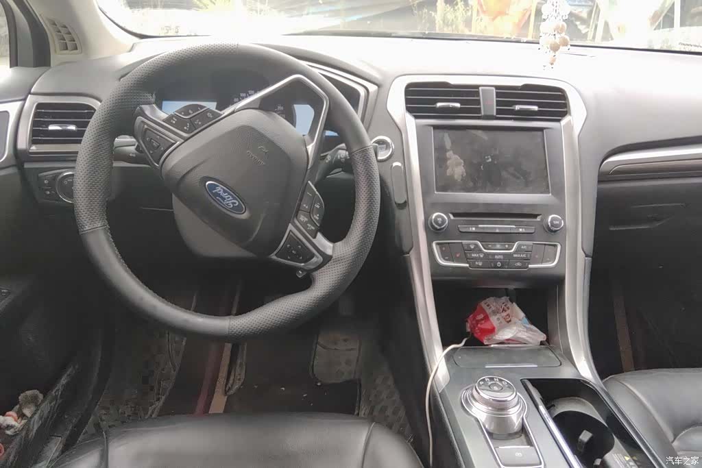 Ford Mondeo, 2017 12