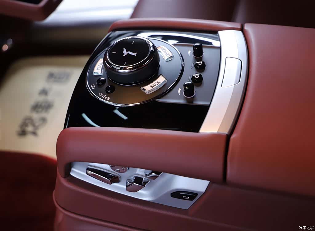 Rolls-Royce Ghost, 2015 14