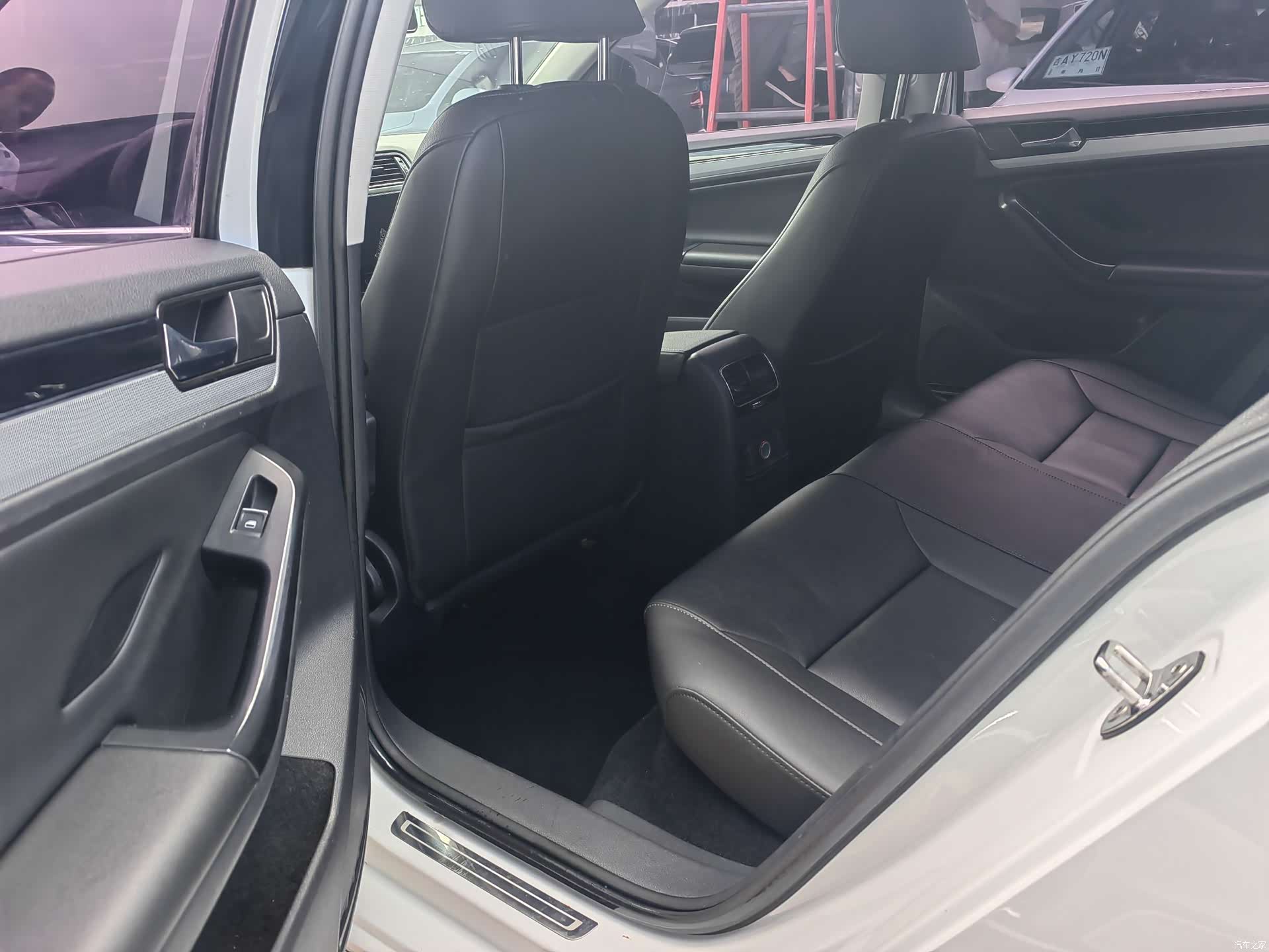 Volkswagen Sagitar, 2019 все фото