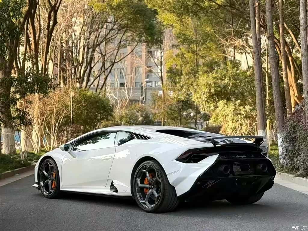Lamborghini Huracán, 2025 8