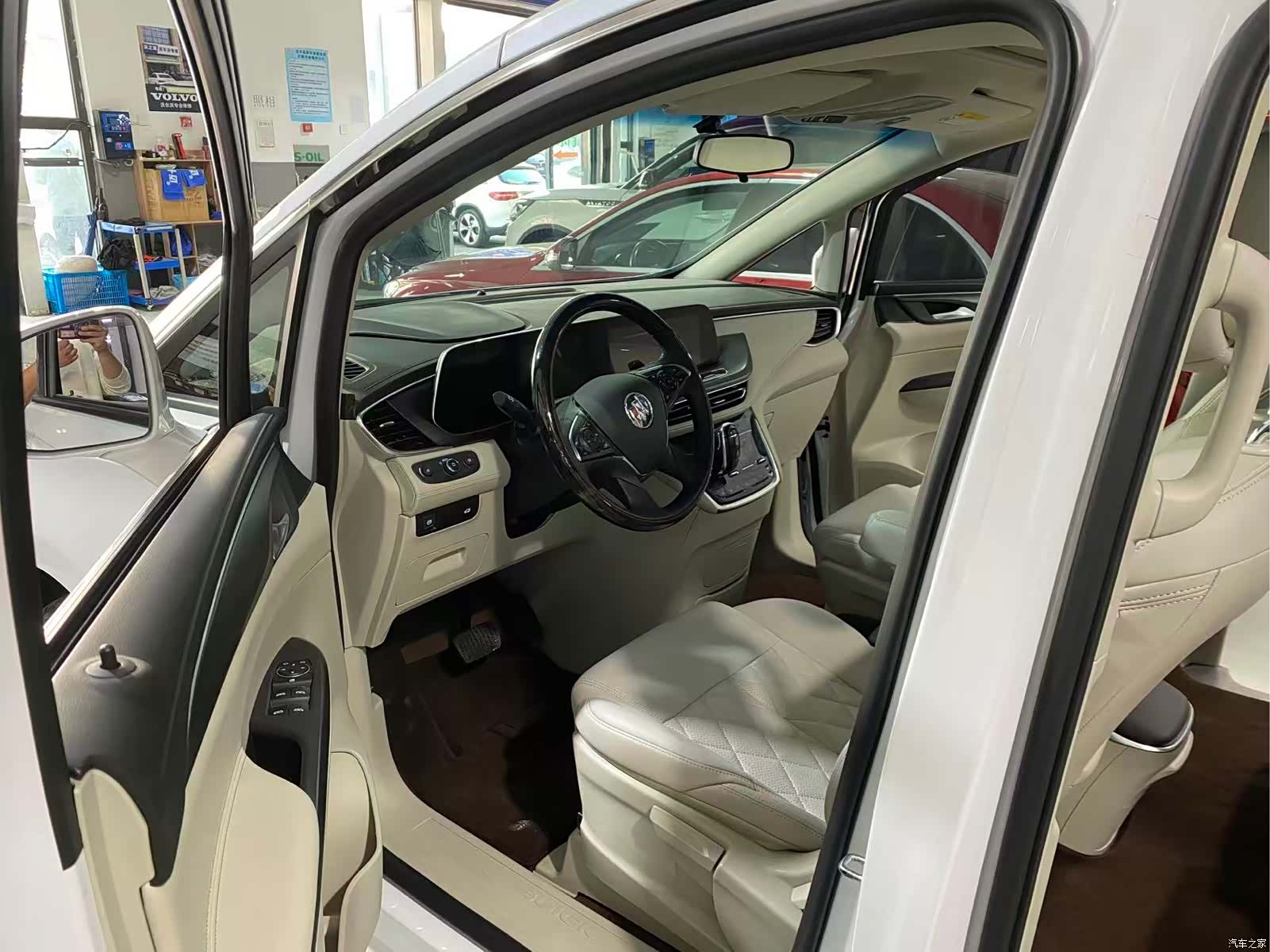 Buick GL8, 2023 13