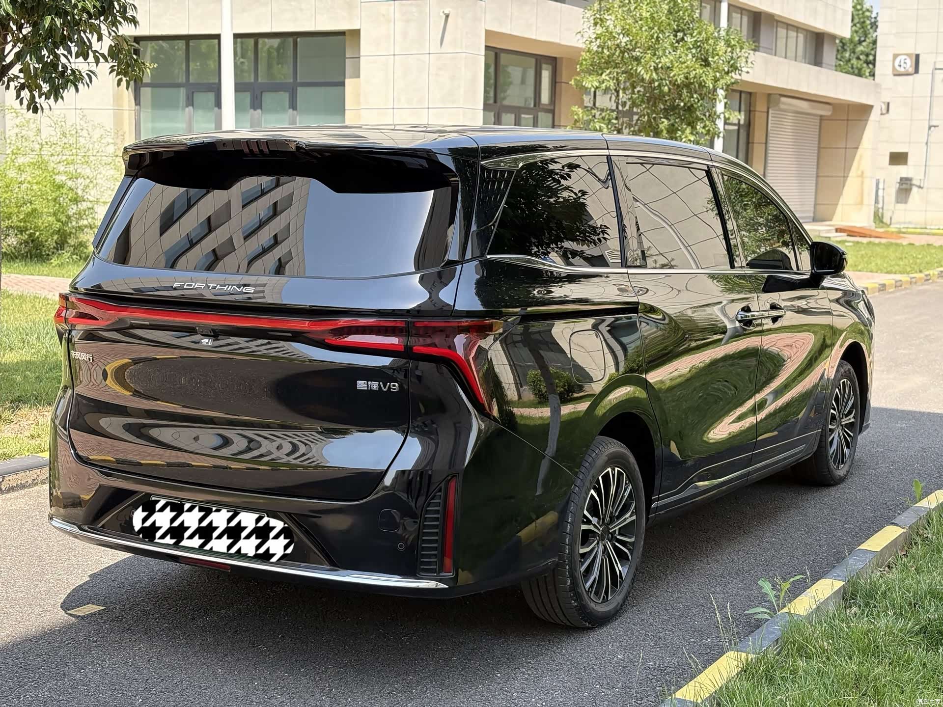 DongFeng V9, 2025 4