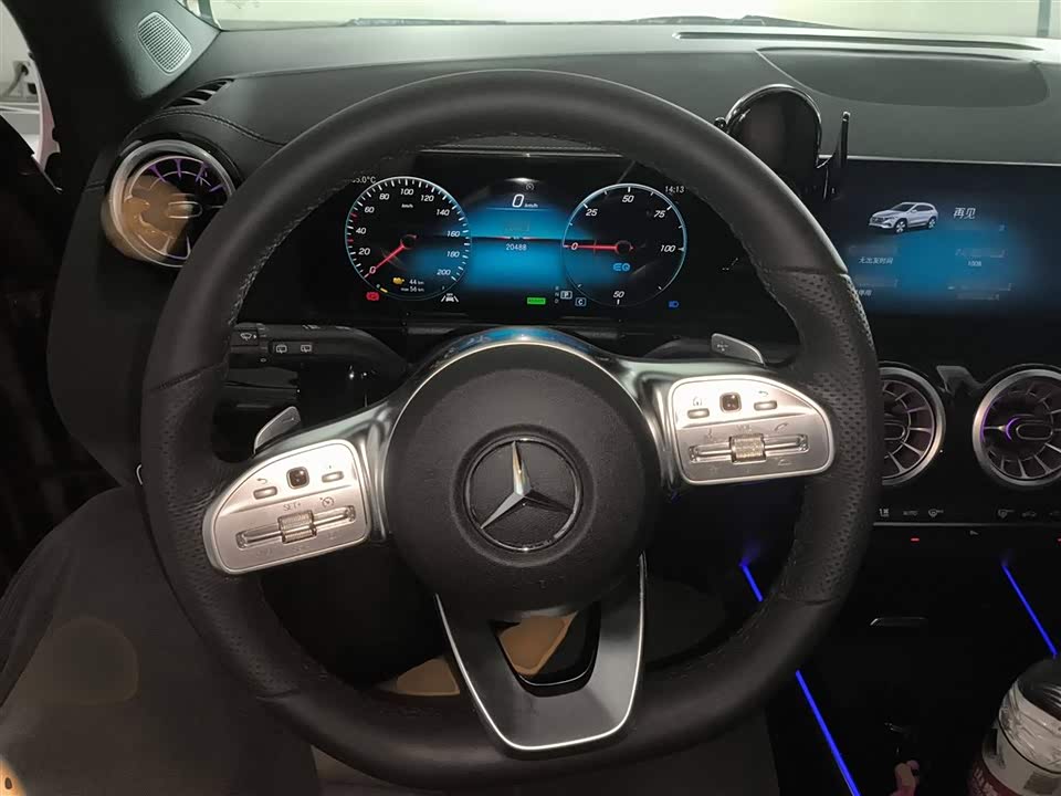 Mercedes-Benz EQA Mercedes-Benz EQA