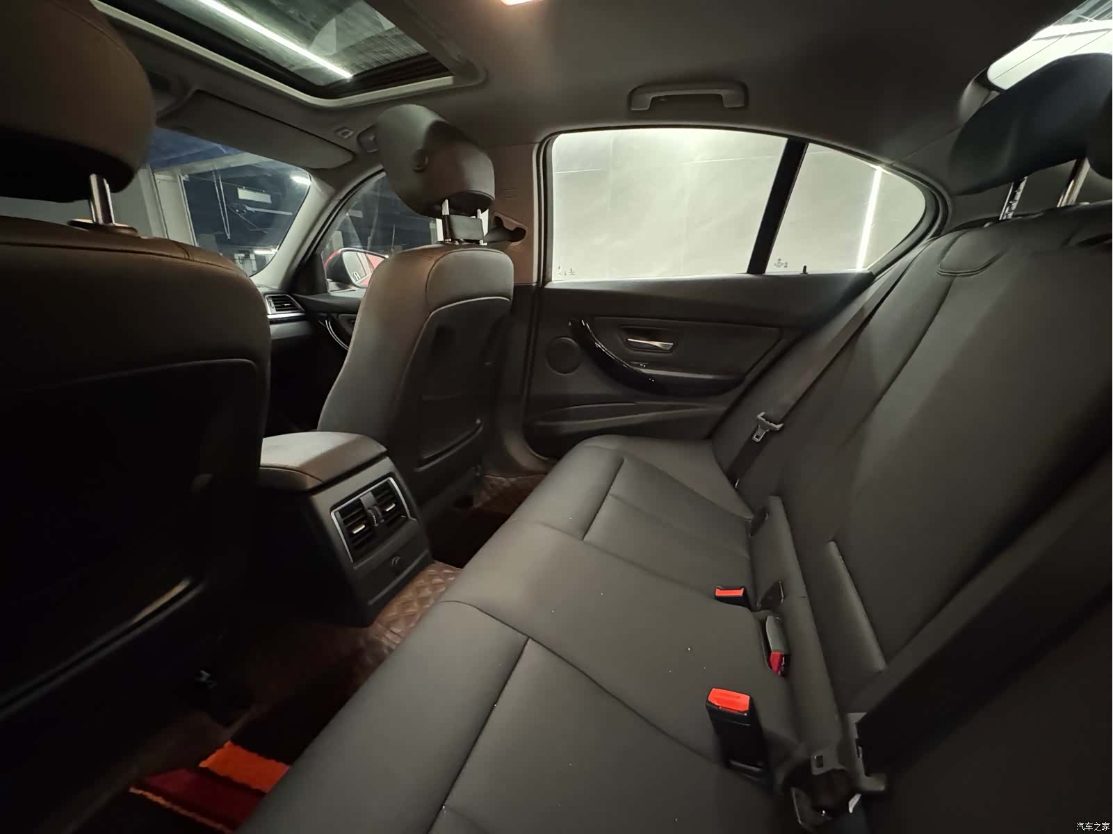 BMW 3 Series, 2016 10