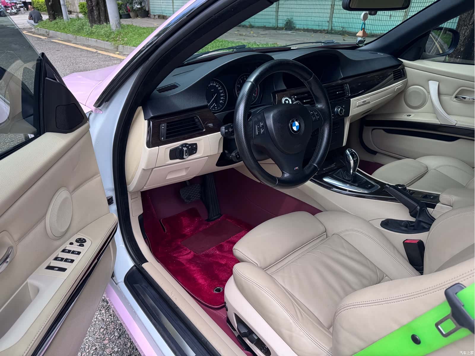 BMW 3 Series, 2011 13