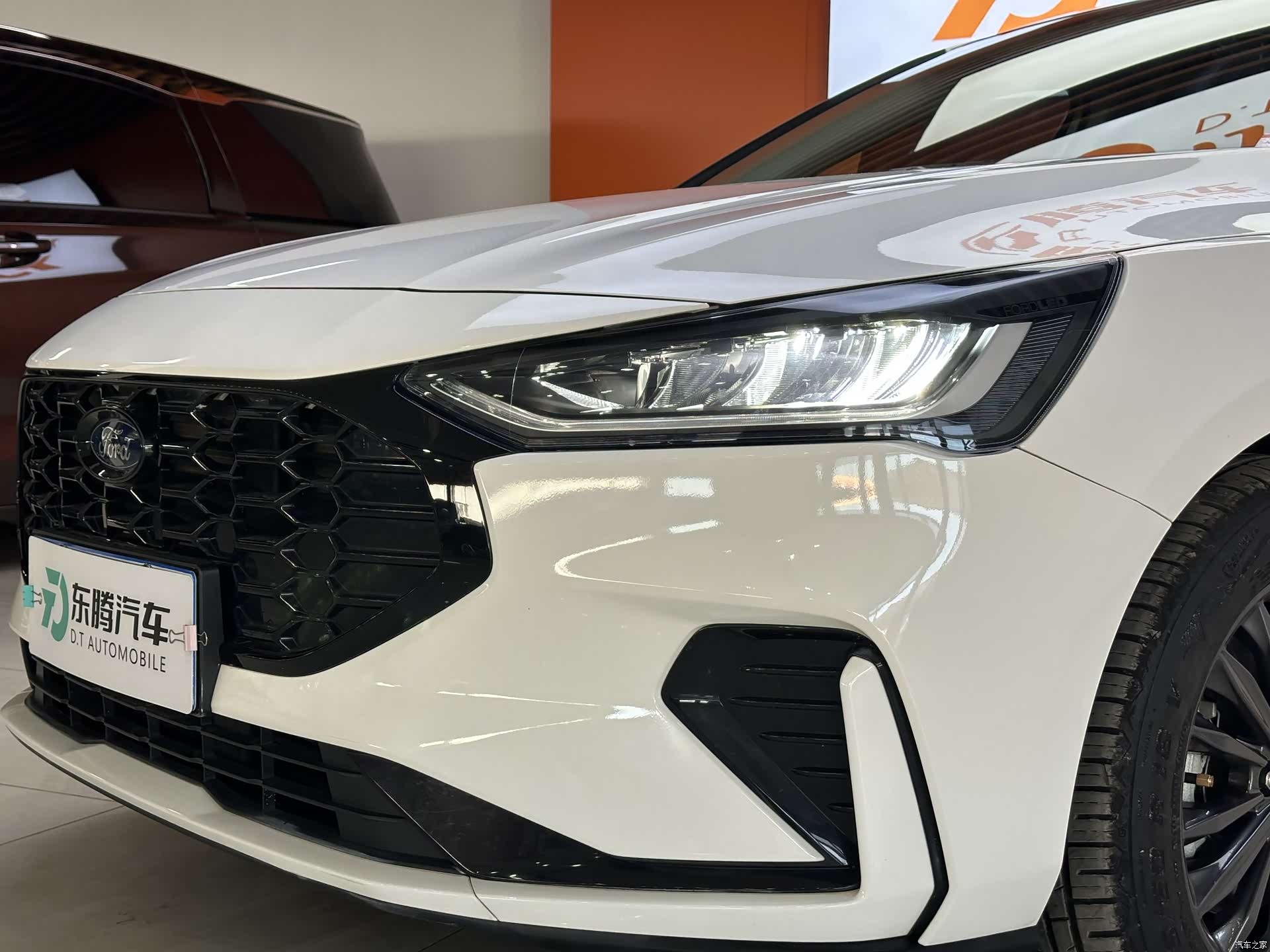 Ford Focus, 2023 4