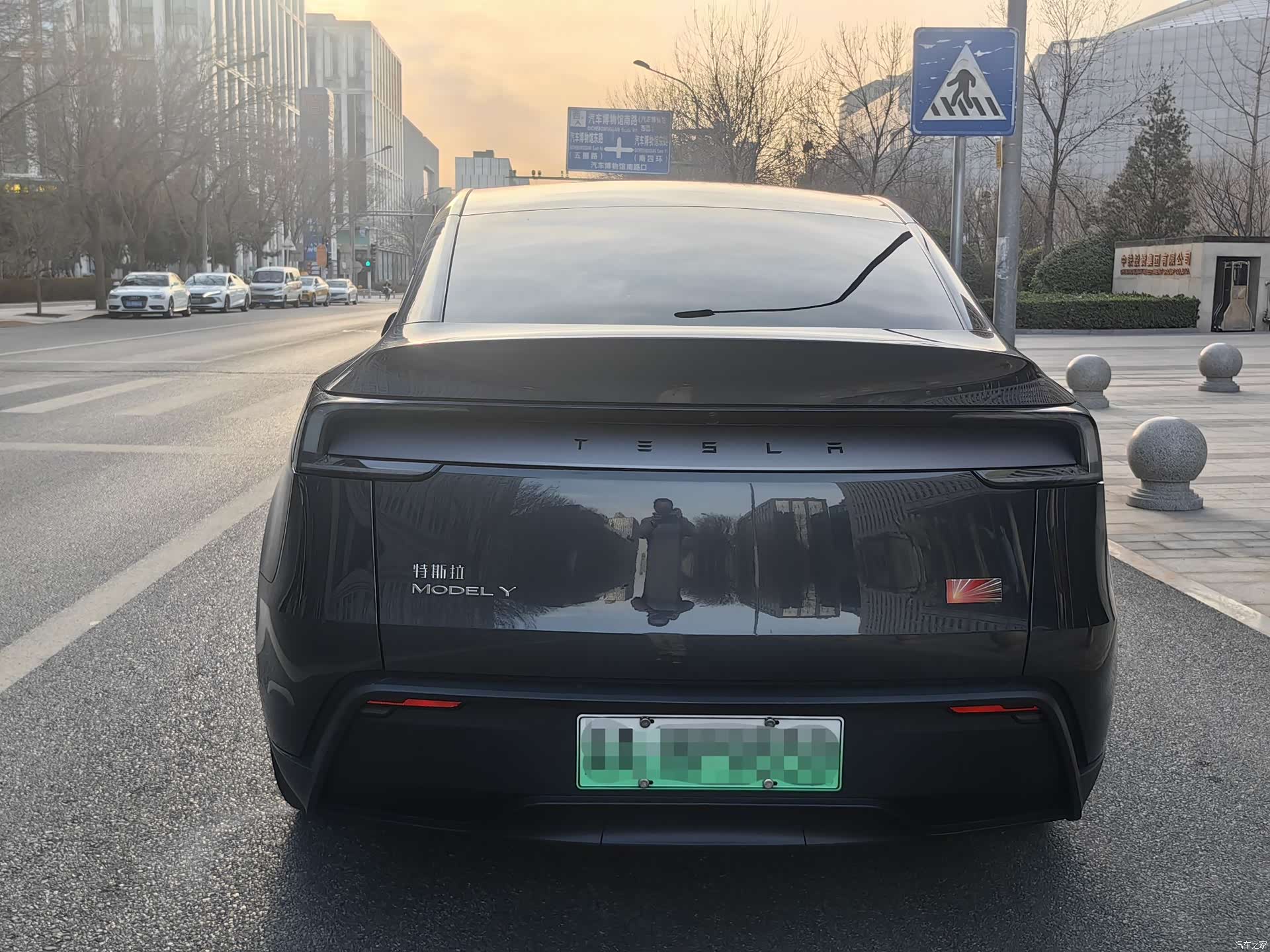 Tesla Model Y, 2025 3