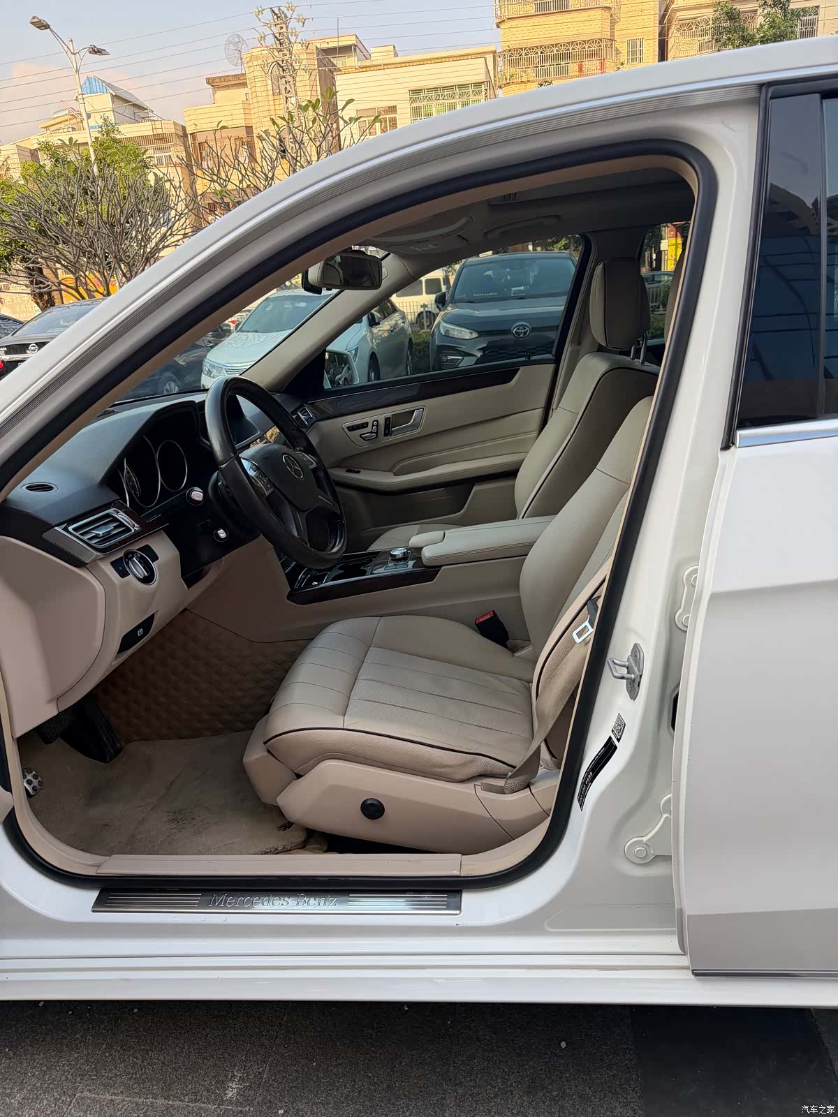 Mercedes-Benz E-Class, 2014 7