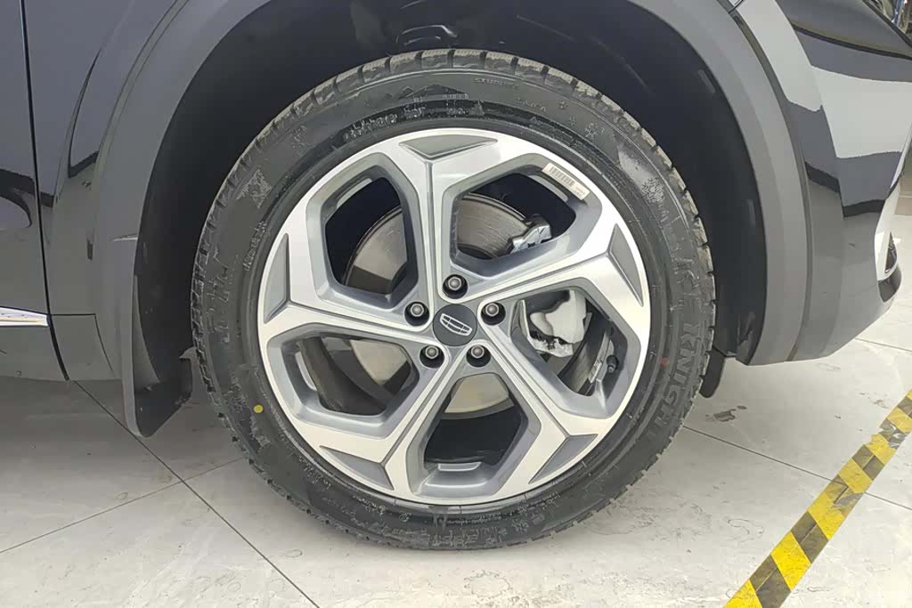 Geely Xingyue L, 2025 6