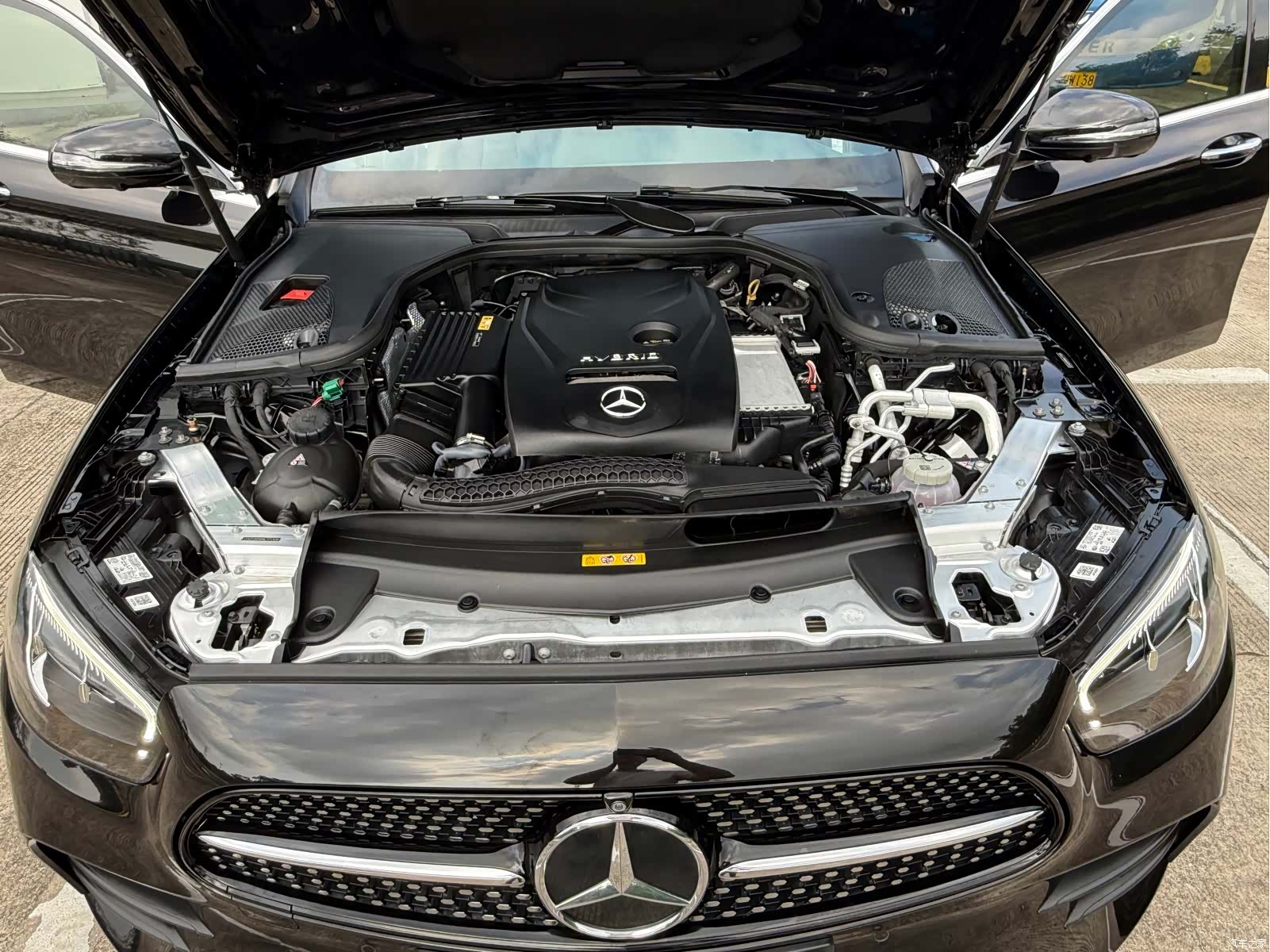 Mercedes-Benz E-Class, 2022 13