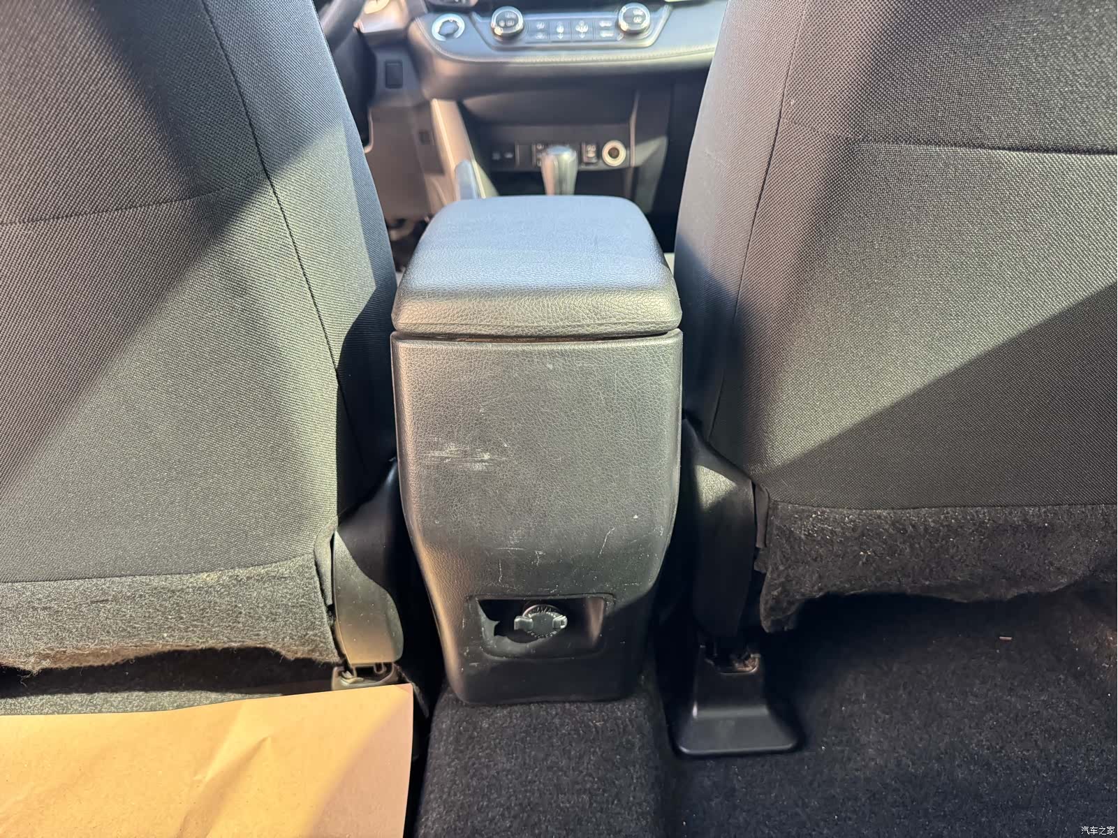 Toyota RAV4, 2018 12