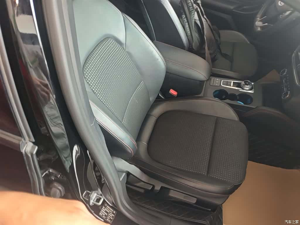 Ford Focus, 2020 25