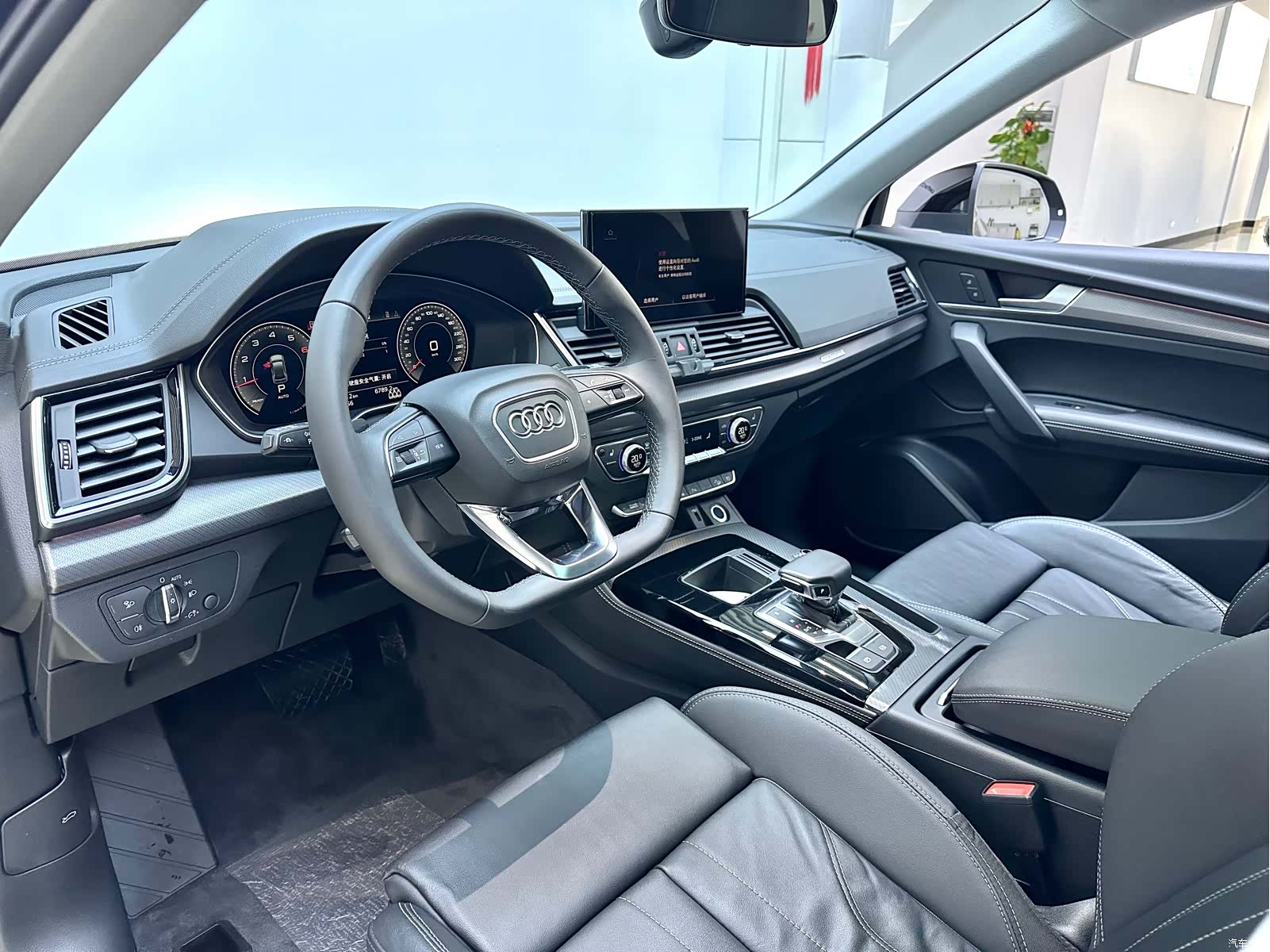 Audi Q5L, 2022 8