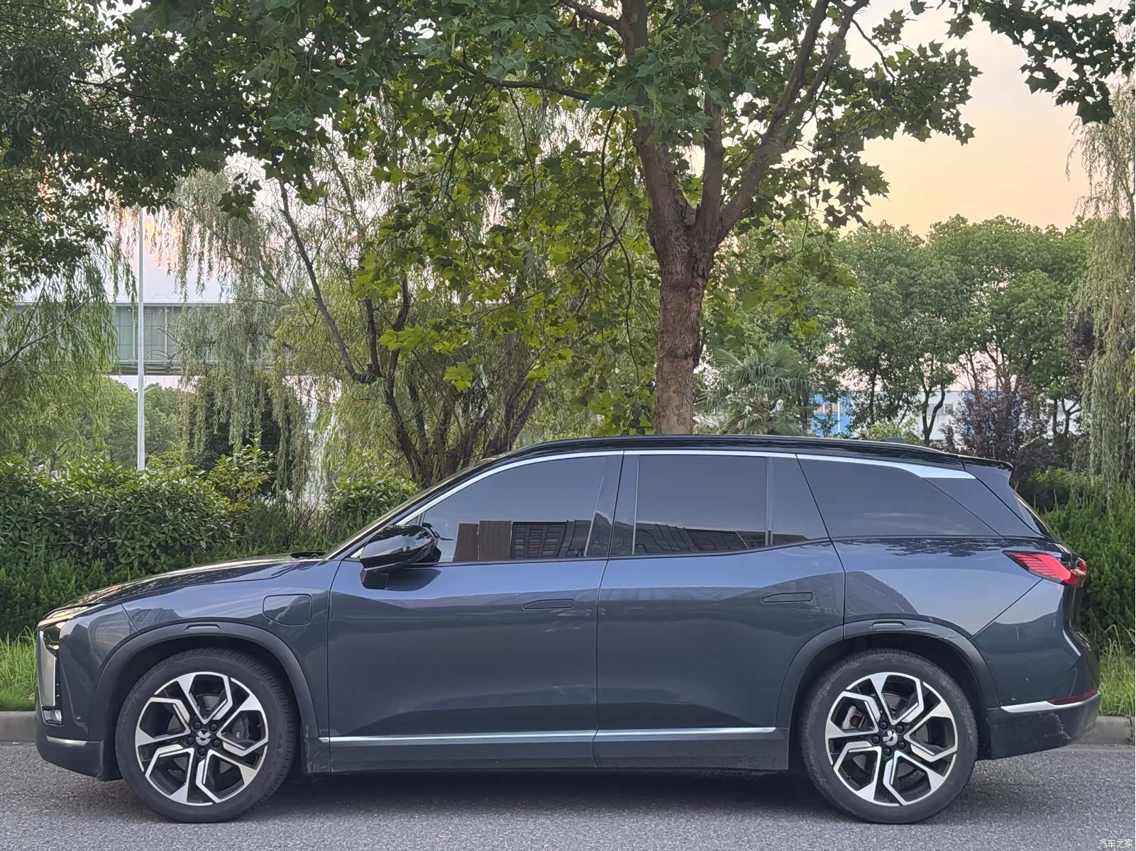 NIO ES8, 2022 3