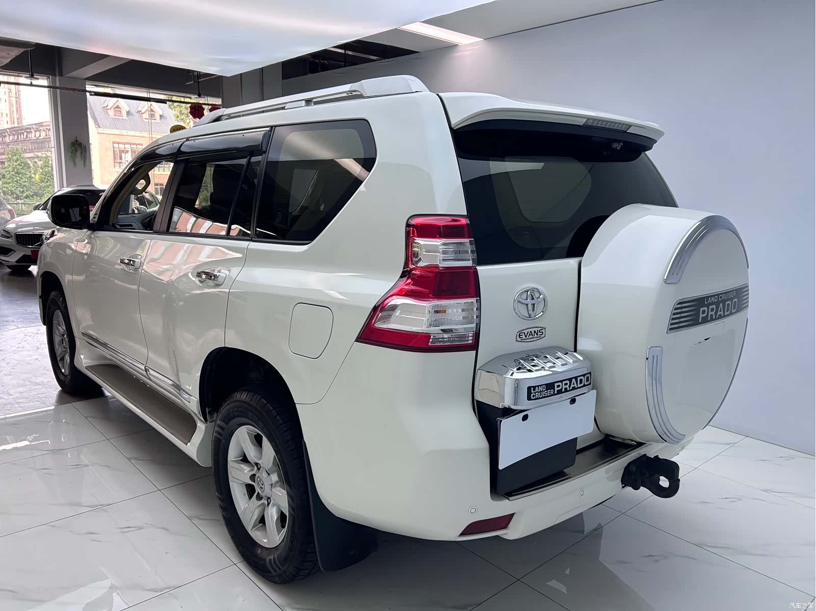 Toyota Prado, 2015 все фото