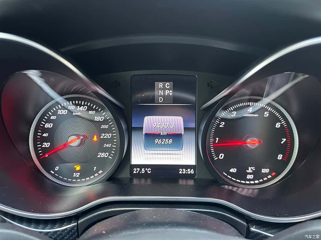 Mercedes-Benz V-Class, 2019 10