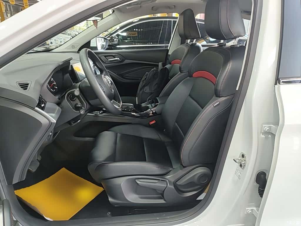 MG MG5, 2024 8