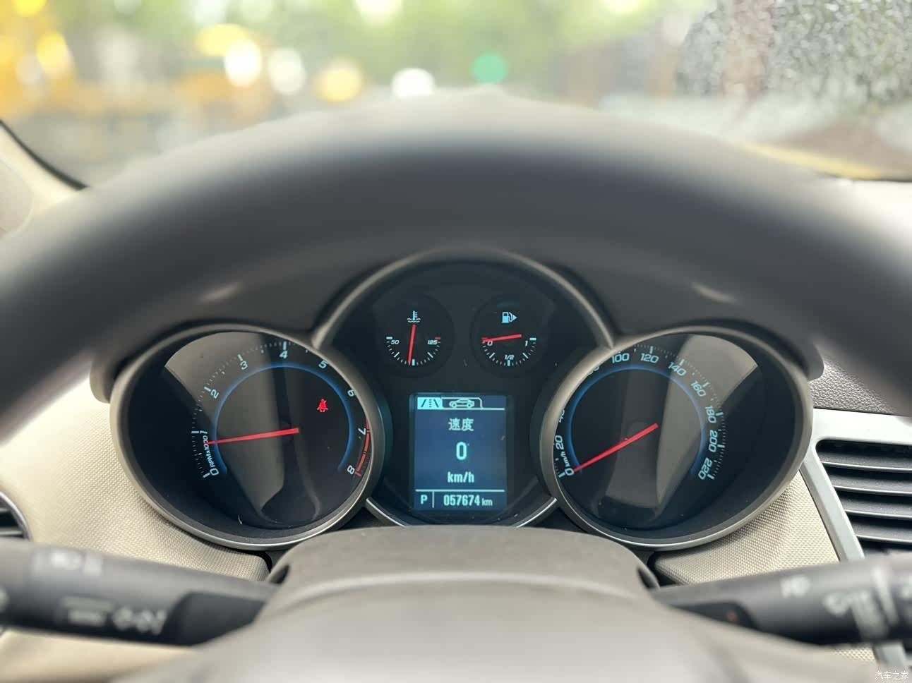 Chevrolet SE, 2016 13