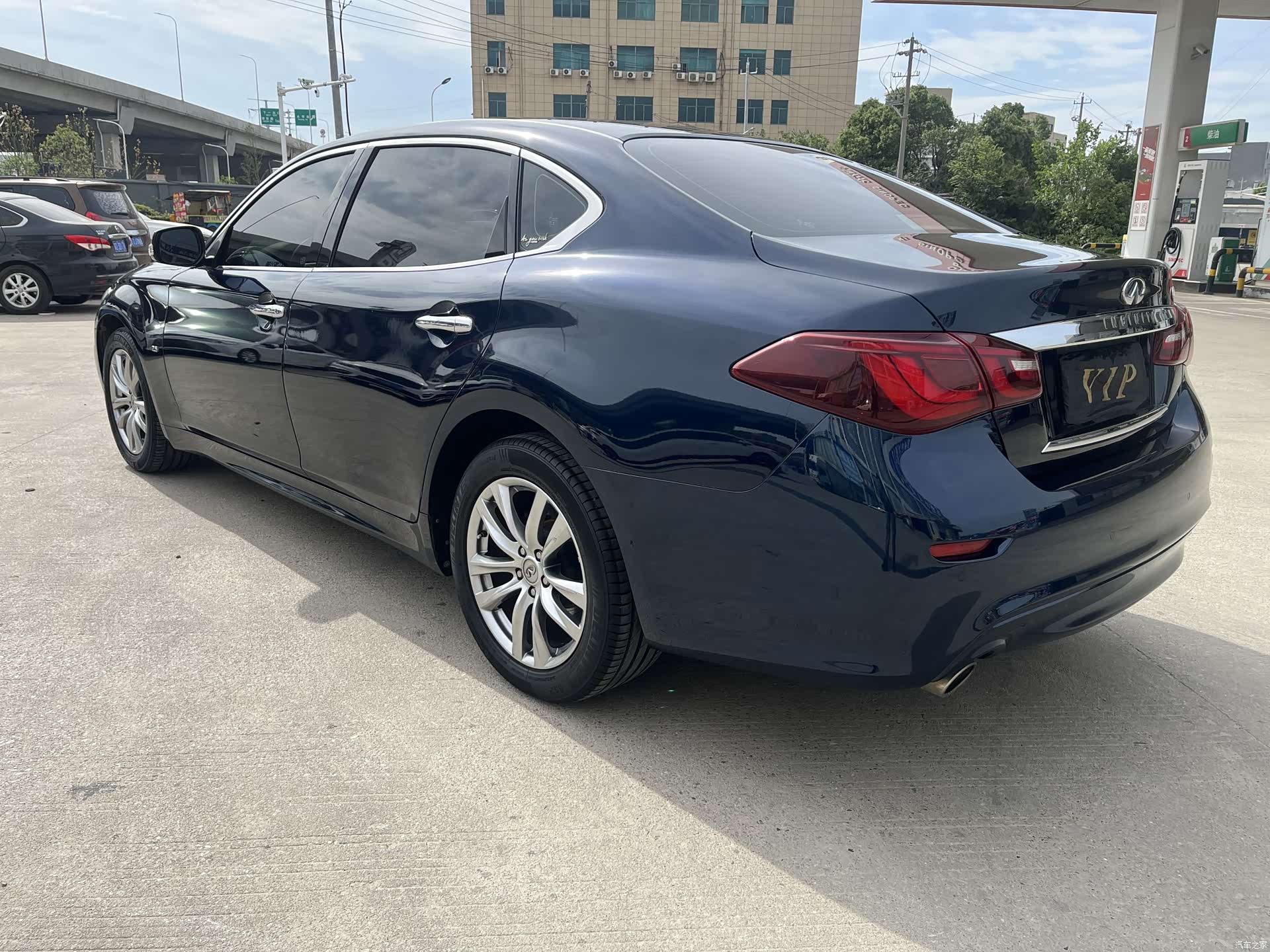 Infiniti Q70, 2017 24
