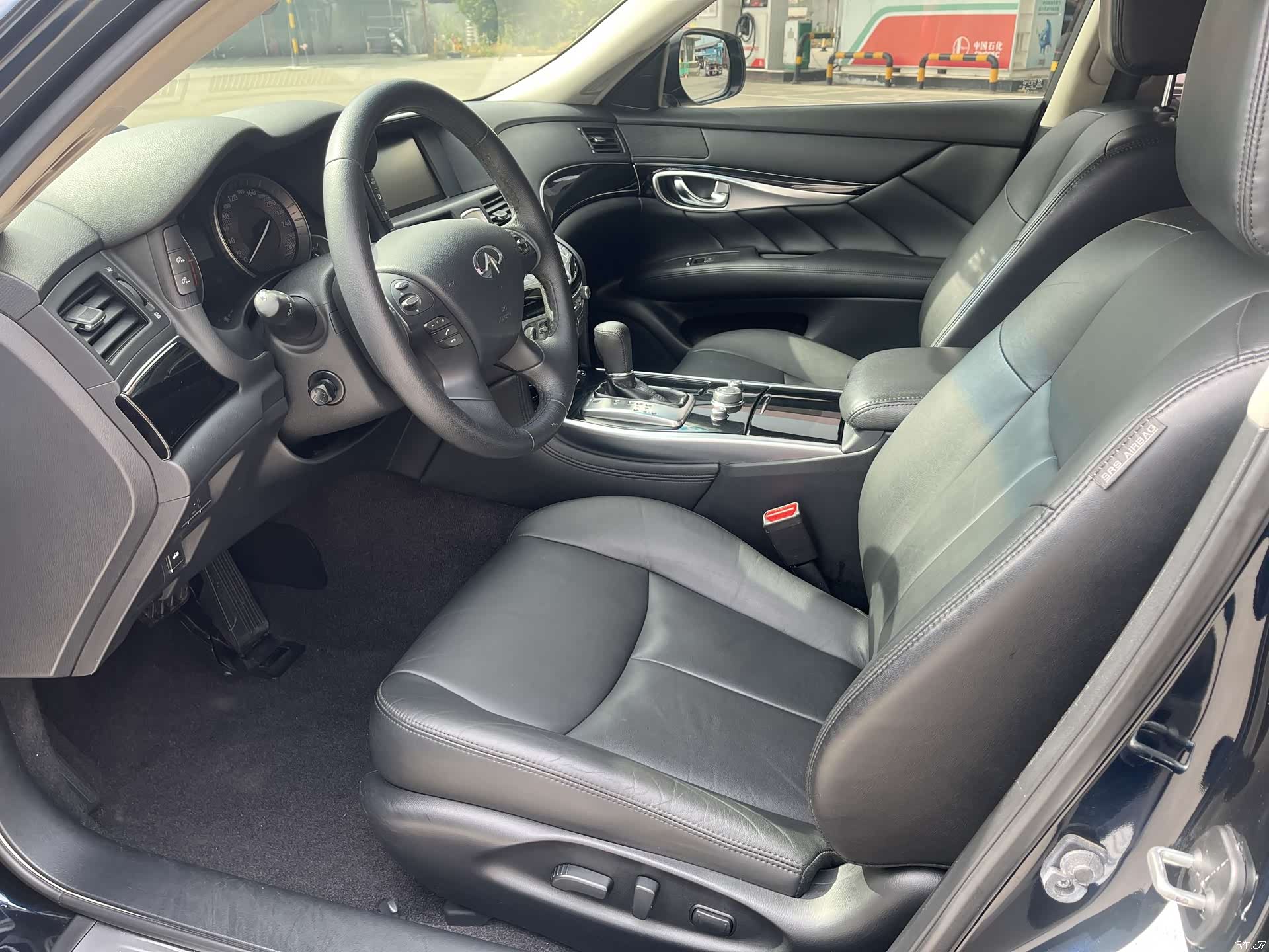 Infiniti Q70, 2017 27