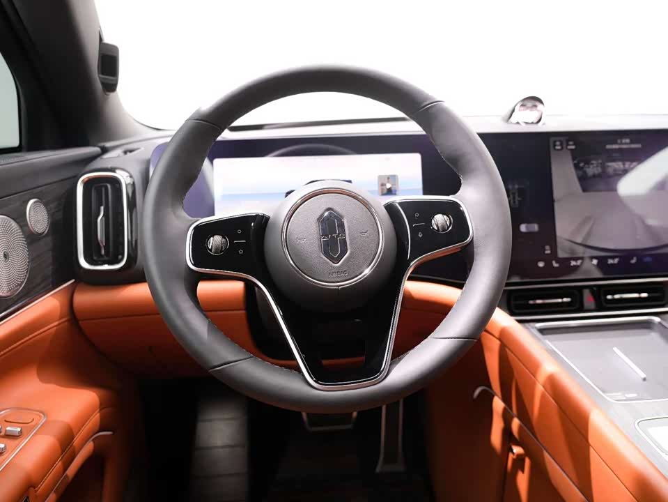 AITO Ask the world M9