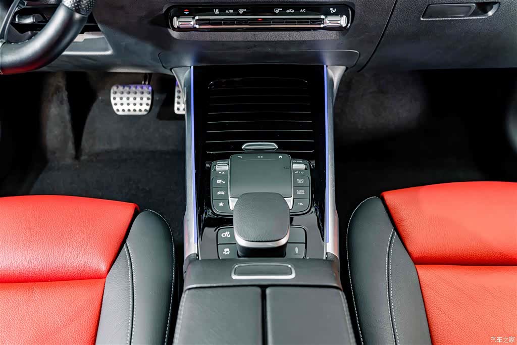 Mercedes-Benz GLB, 2023 12