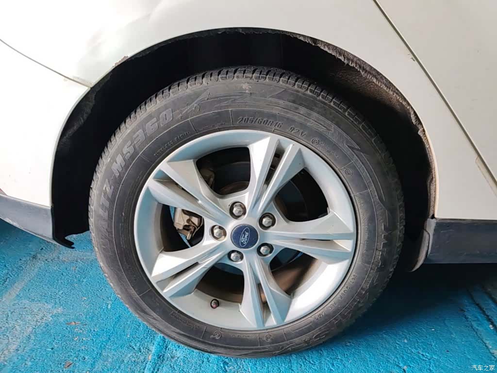 Ford Focus, 2015 22