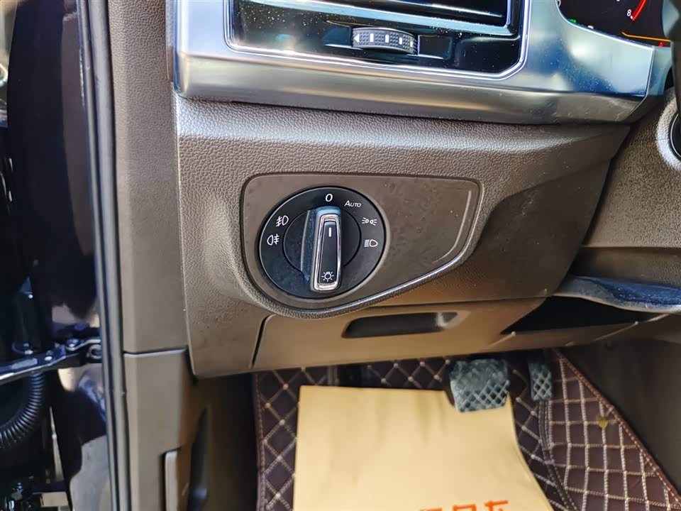 Volkswagen Tourang