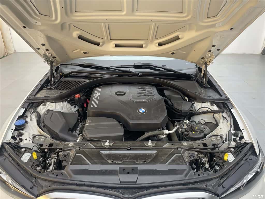 BMW 3 Series, 2025 16