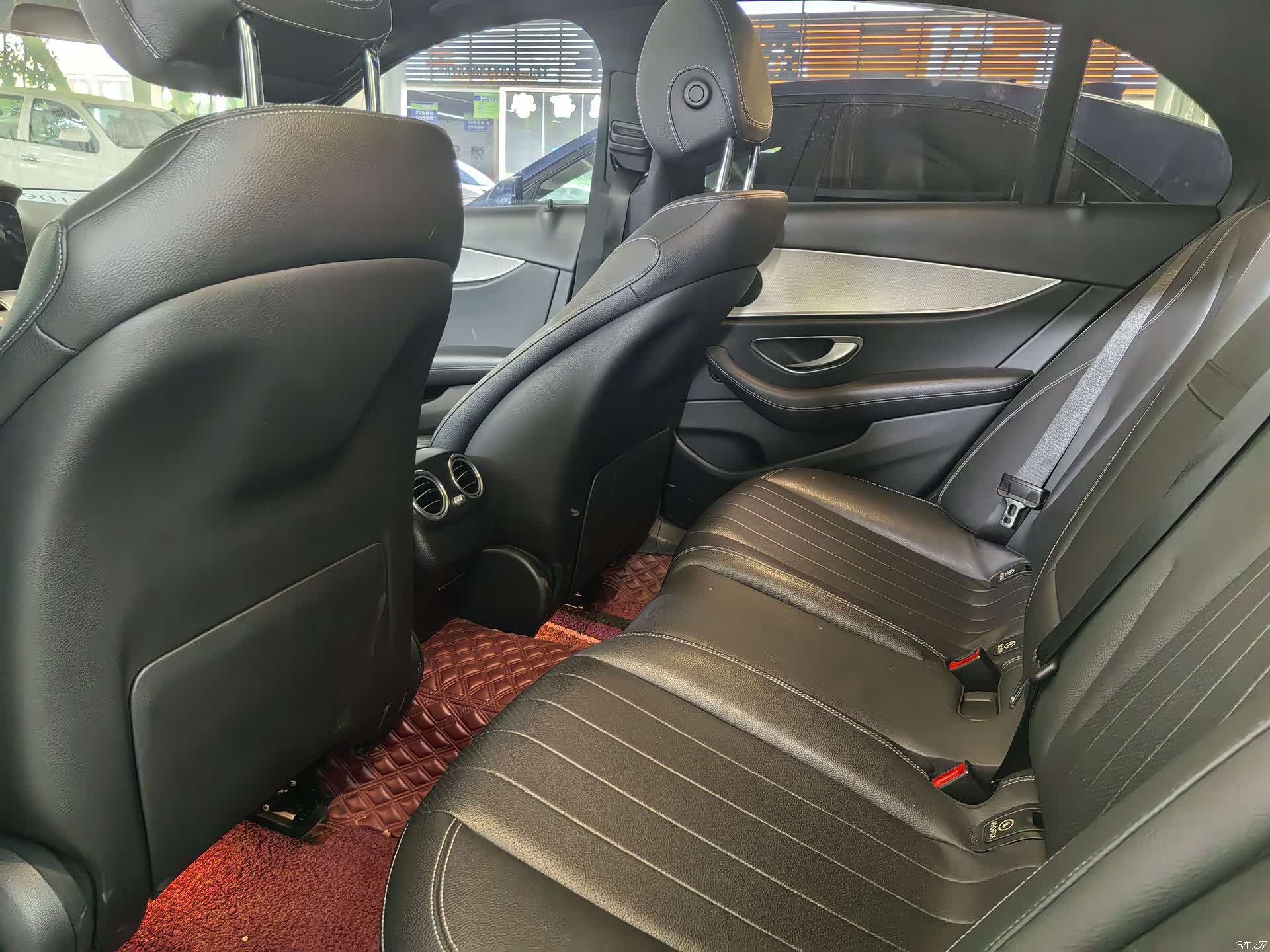 Mercedes-Benz E-Class, 2019 6