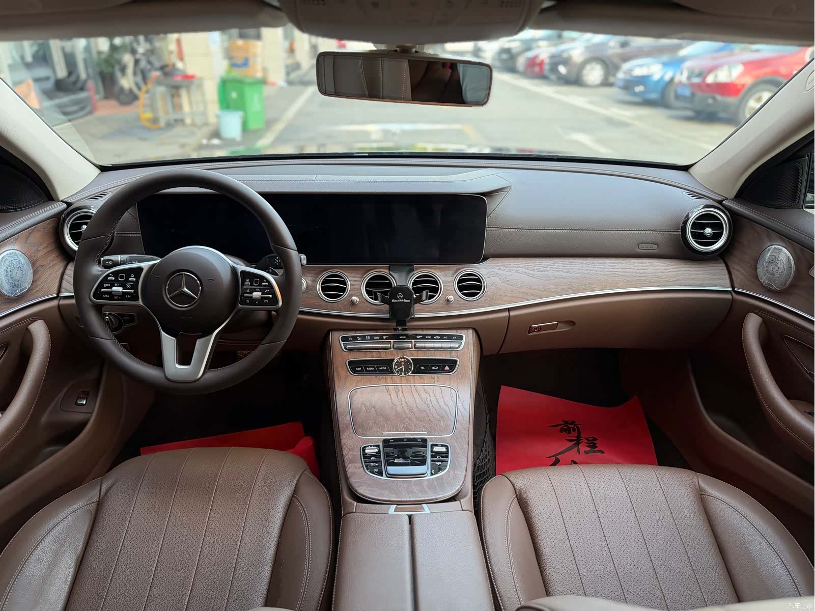 Mercedes-Benz E-Class, 2019 14