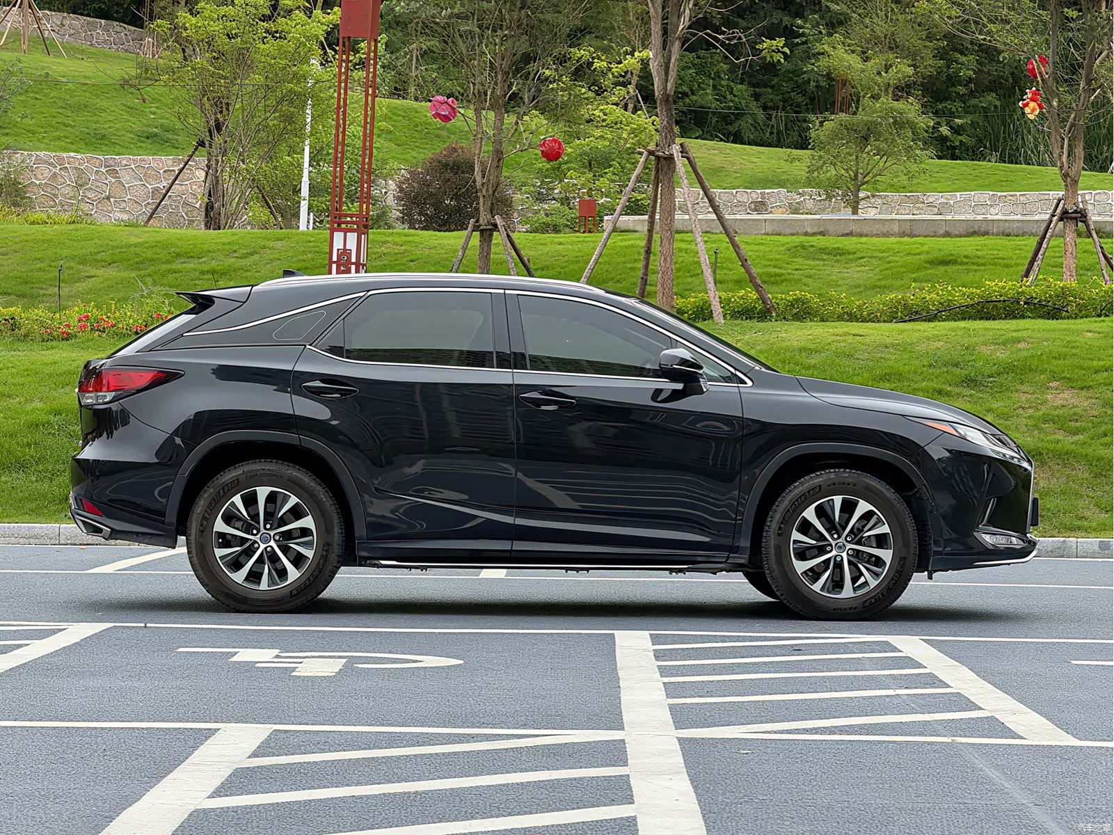 Lexus RX, 2021 4