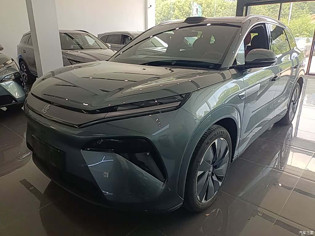 BYD Tang, 2025 2
