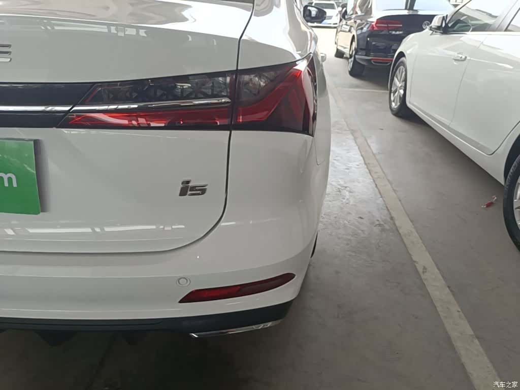 Roewe i5, 2025 8