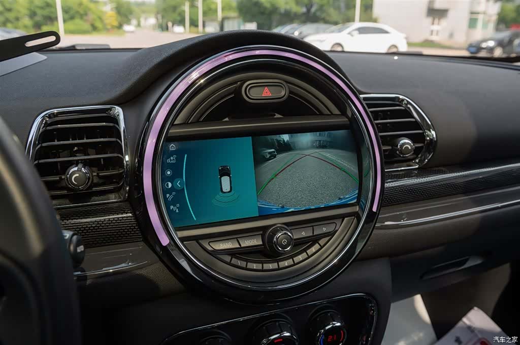 Mini Clubman, 2018 все фото