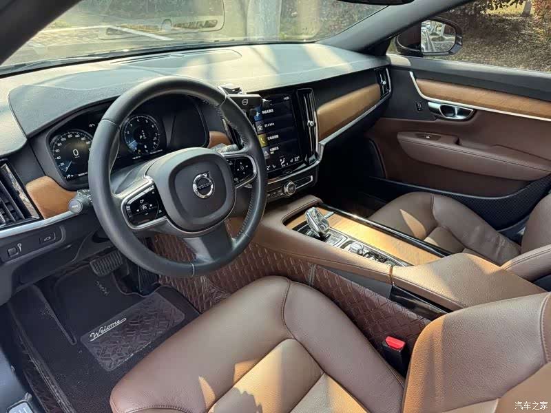 Volvo S90, 2021 4