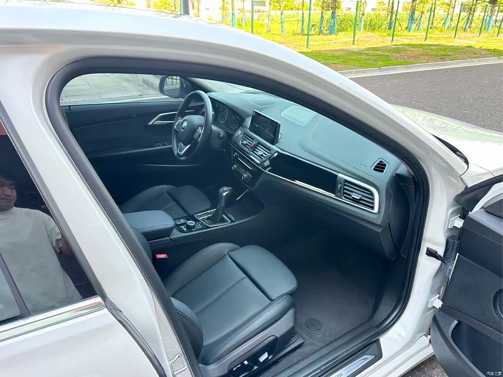 BMW 1 Series, 2017 все фото