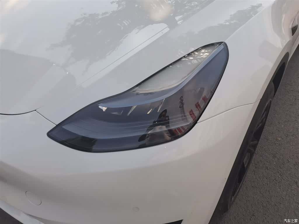 Tesla Model Y, 2023 24