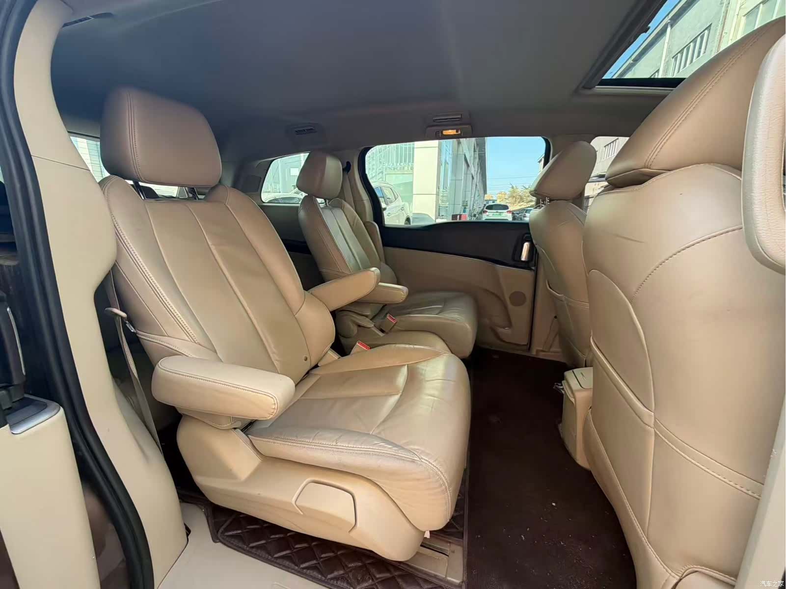 Buick GL8, 2020 9