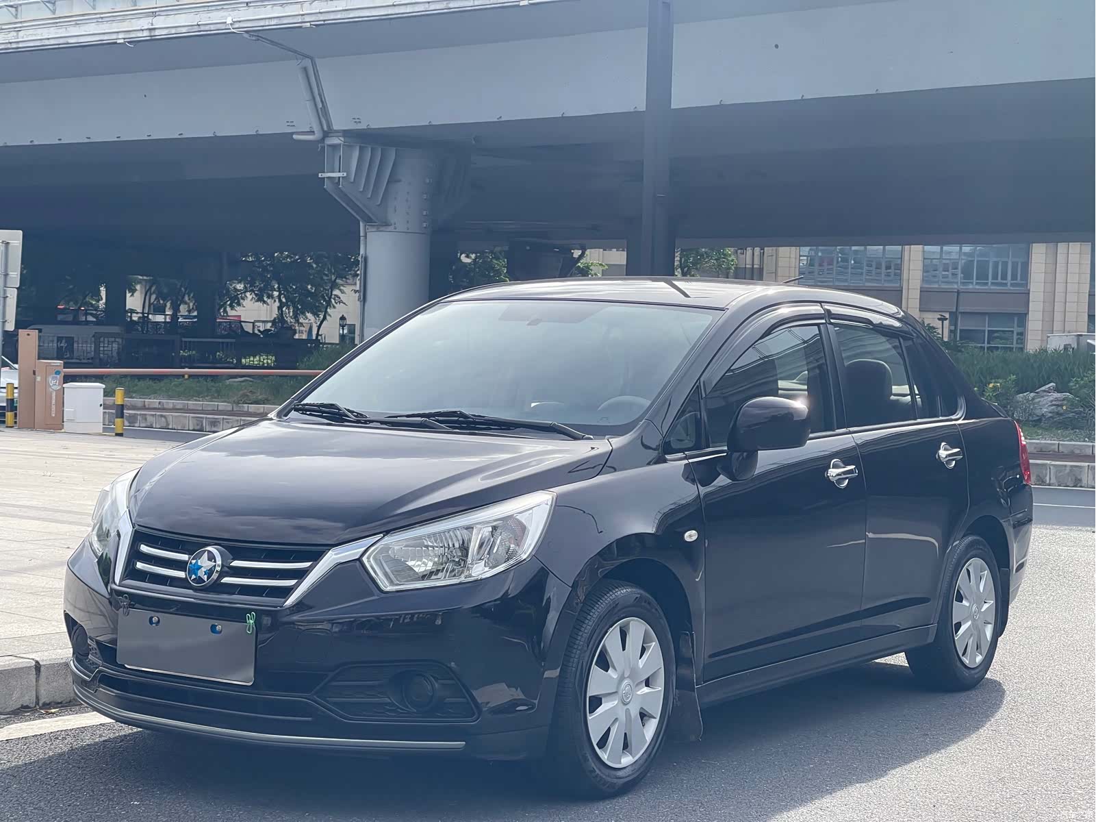 Nissan D50, 2015 1