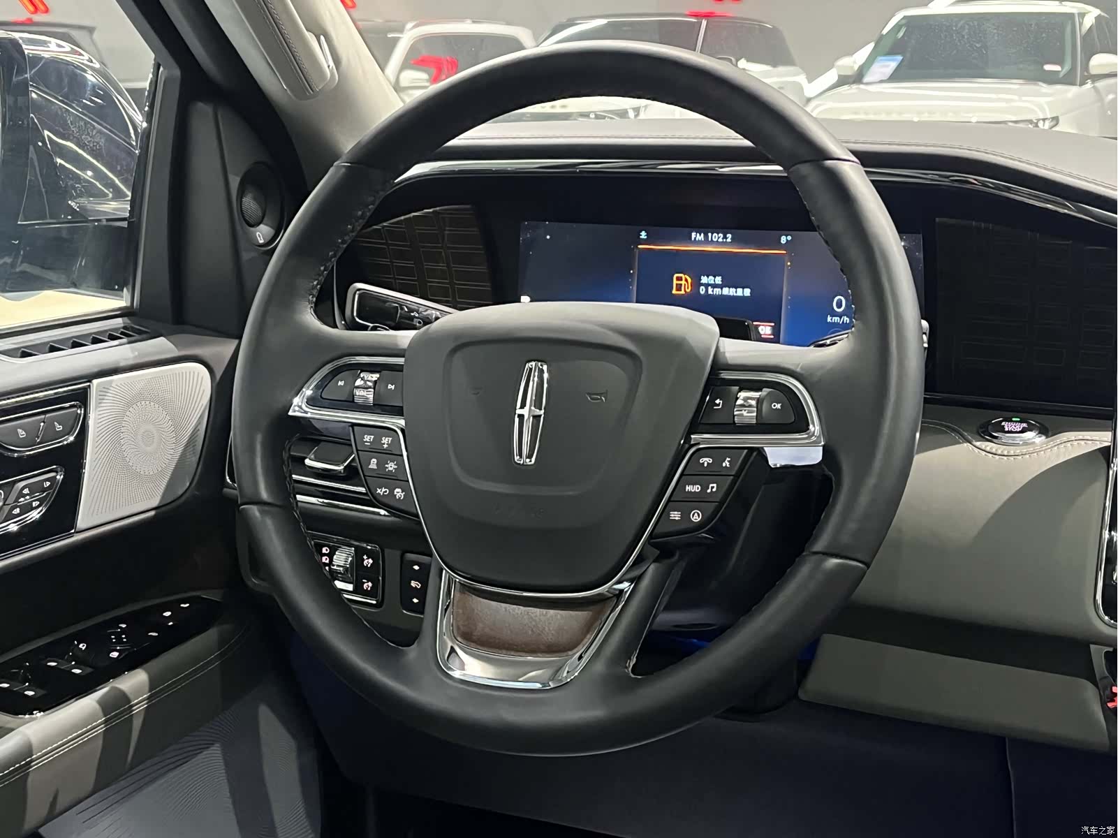Lincoln Navigator, 2026 18