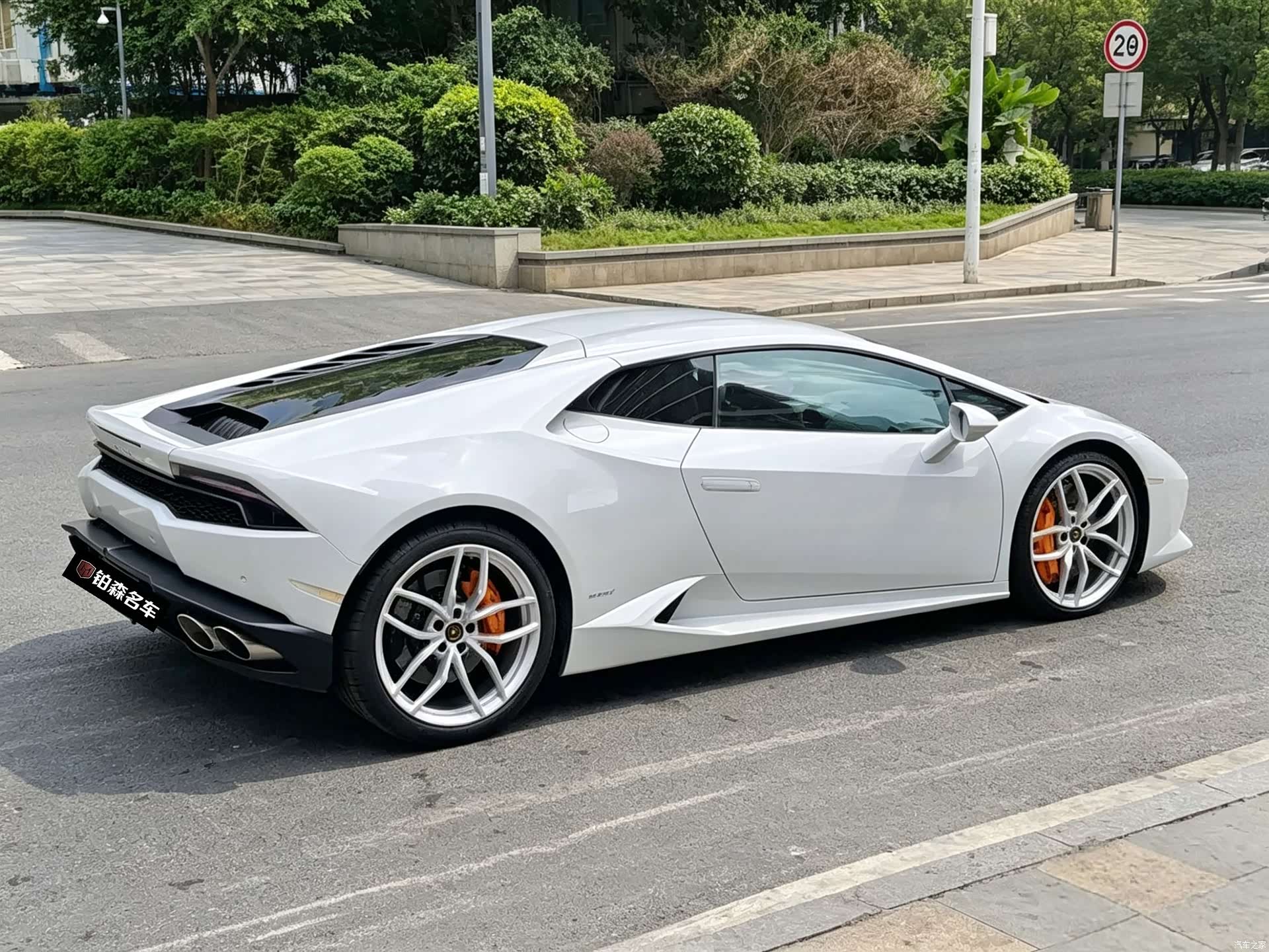 Lamborghini Huracán, 2016 2