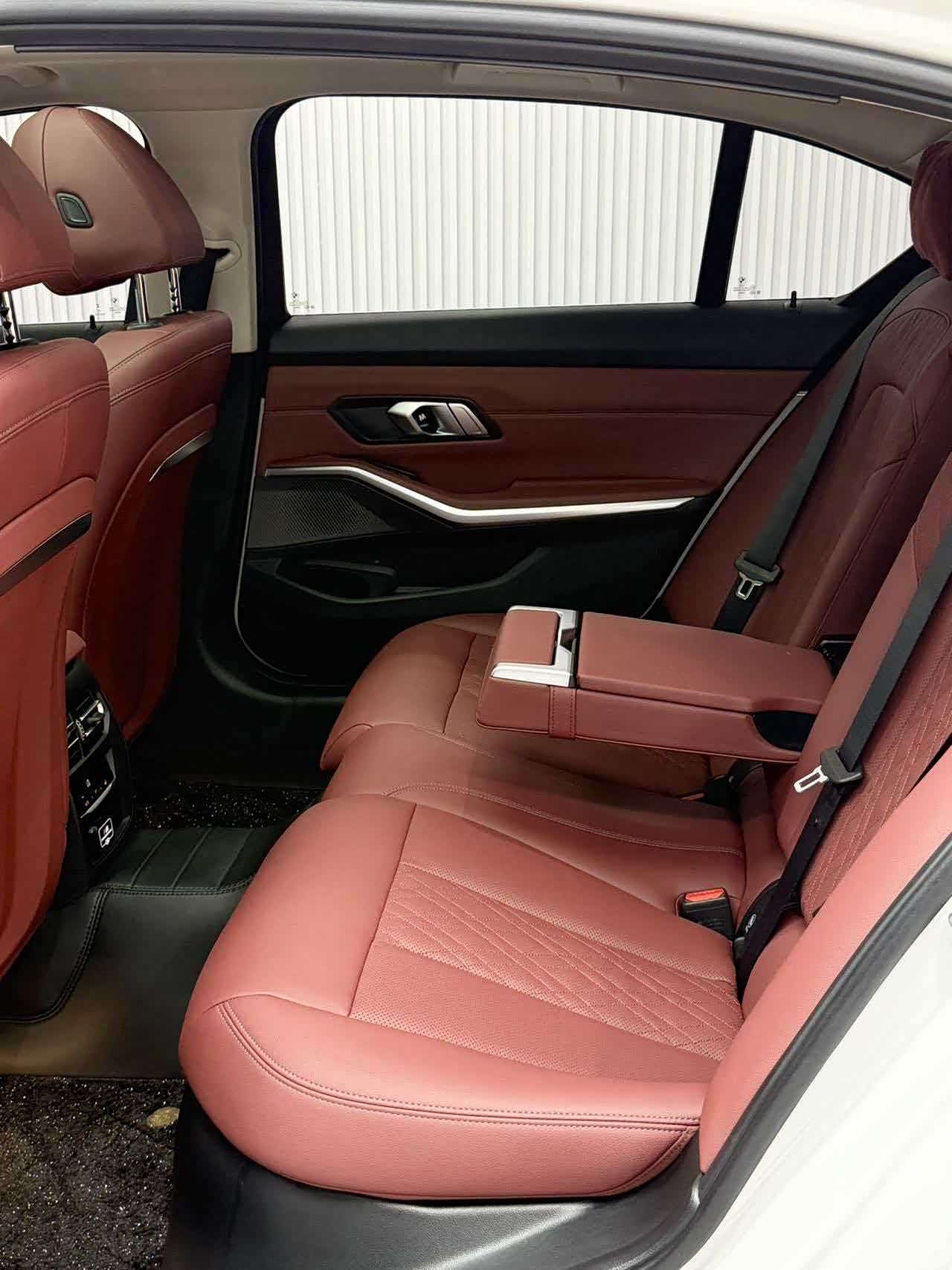 BMW 3 Series, 2022 9