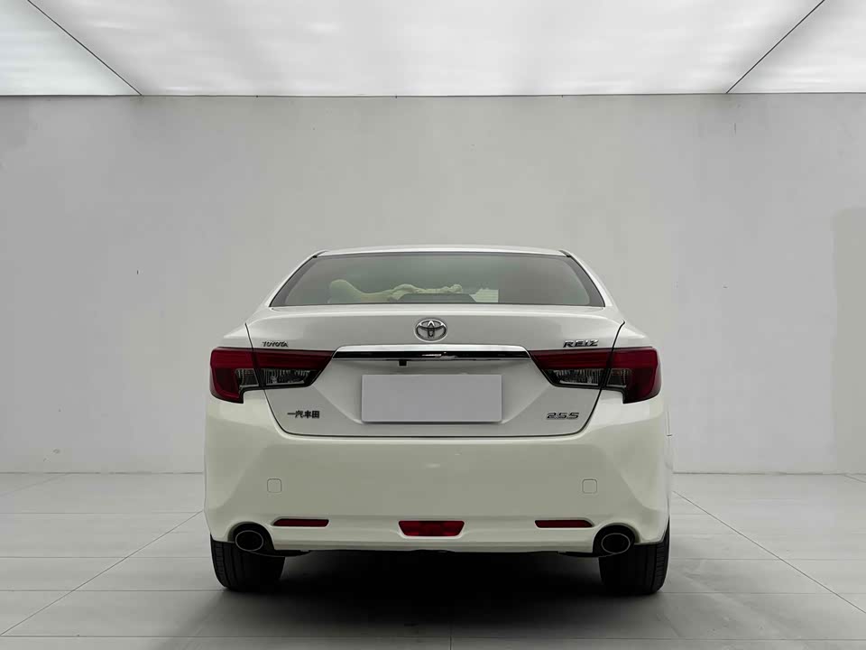 Toyota Reiz Toyota Reiz