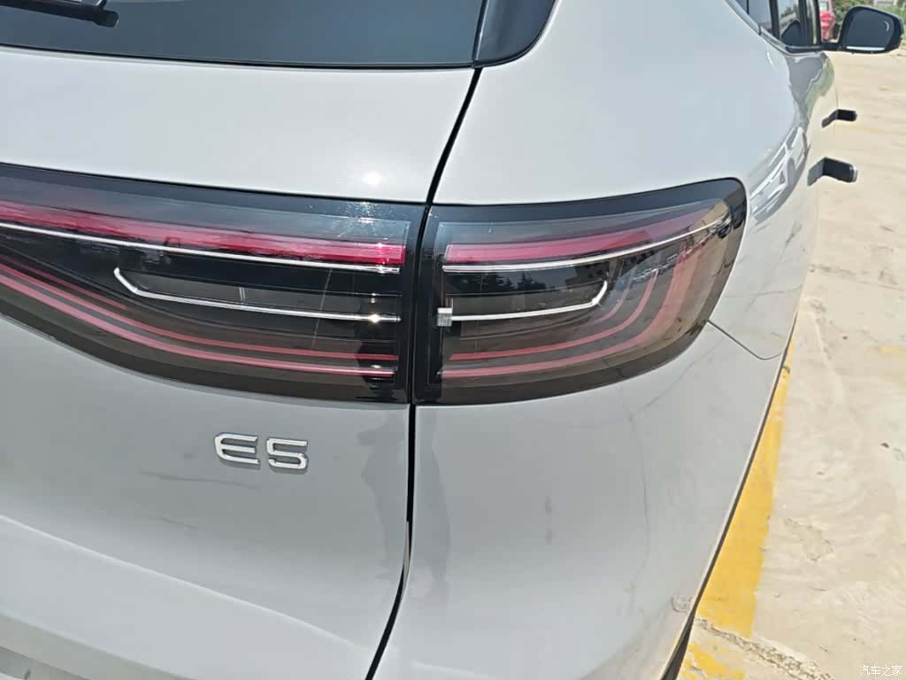 Geely Galaxy E5, 2025 8