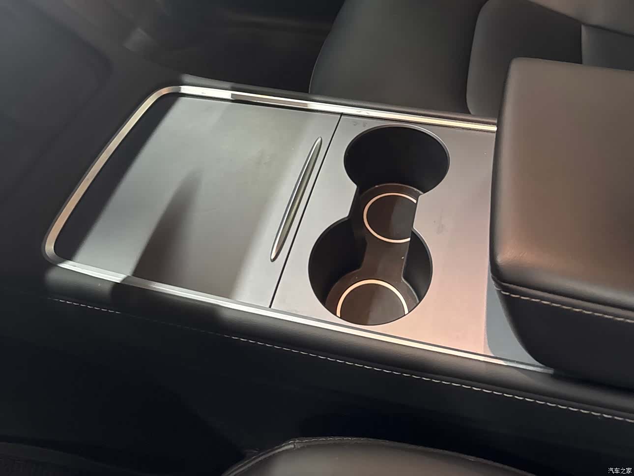 Tesla Model Y, 2022 17