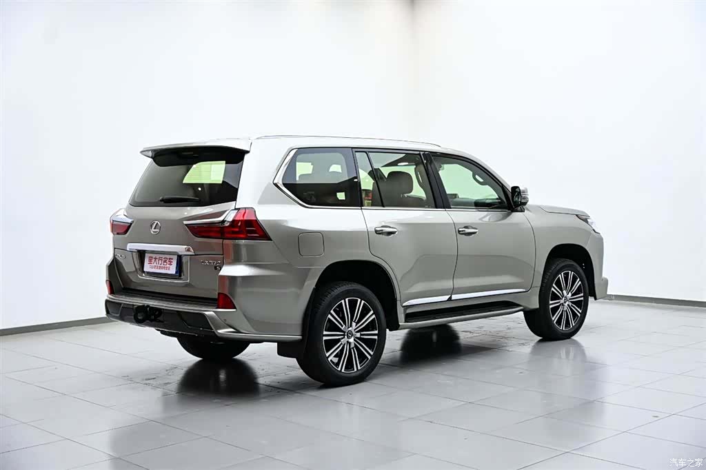 Lexus LX, 2018 7