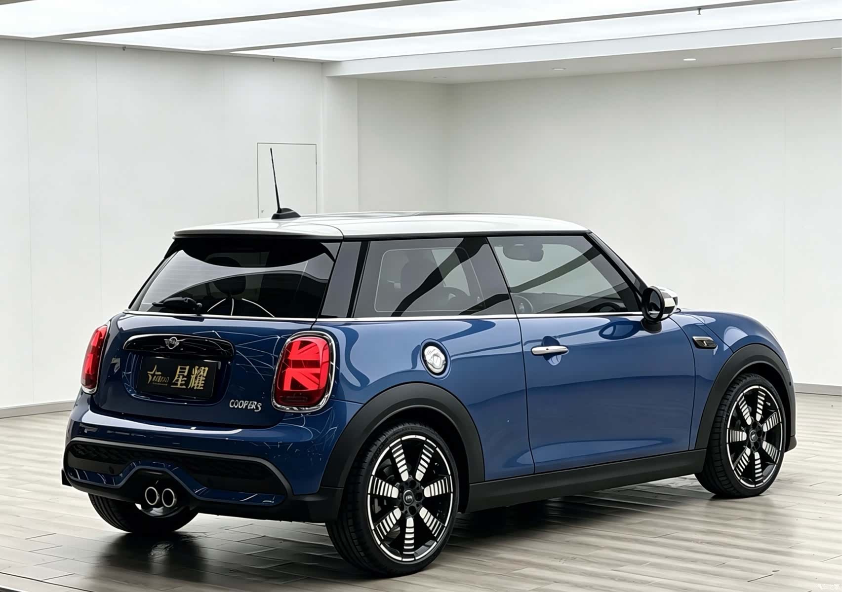 Mini Cooper, 2022 23