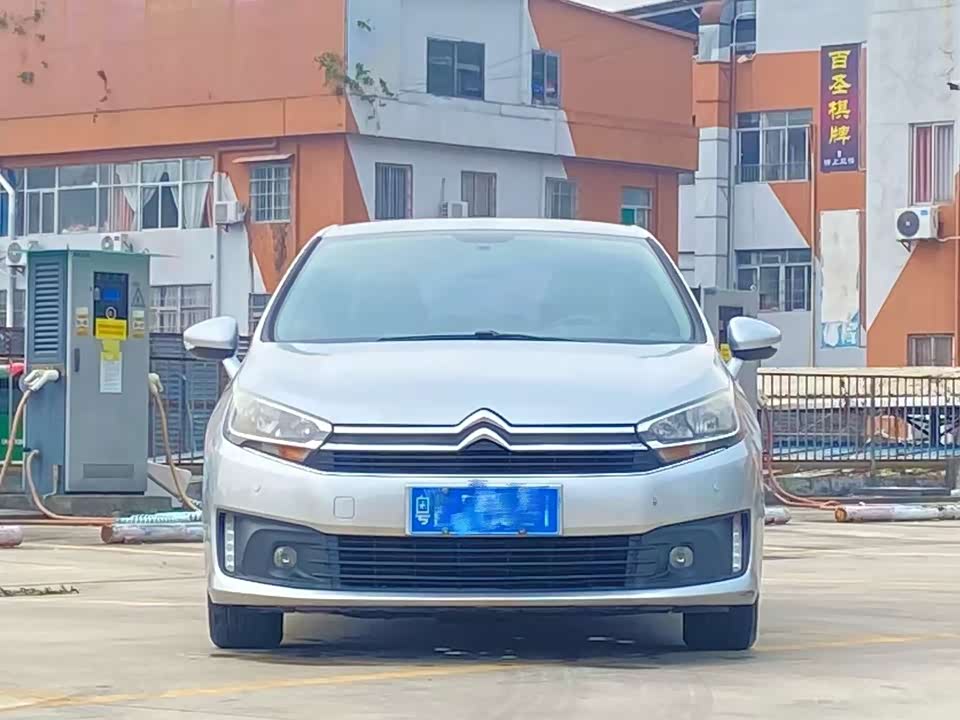 Citroen C4 Sega Citroen C4 Sega