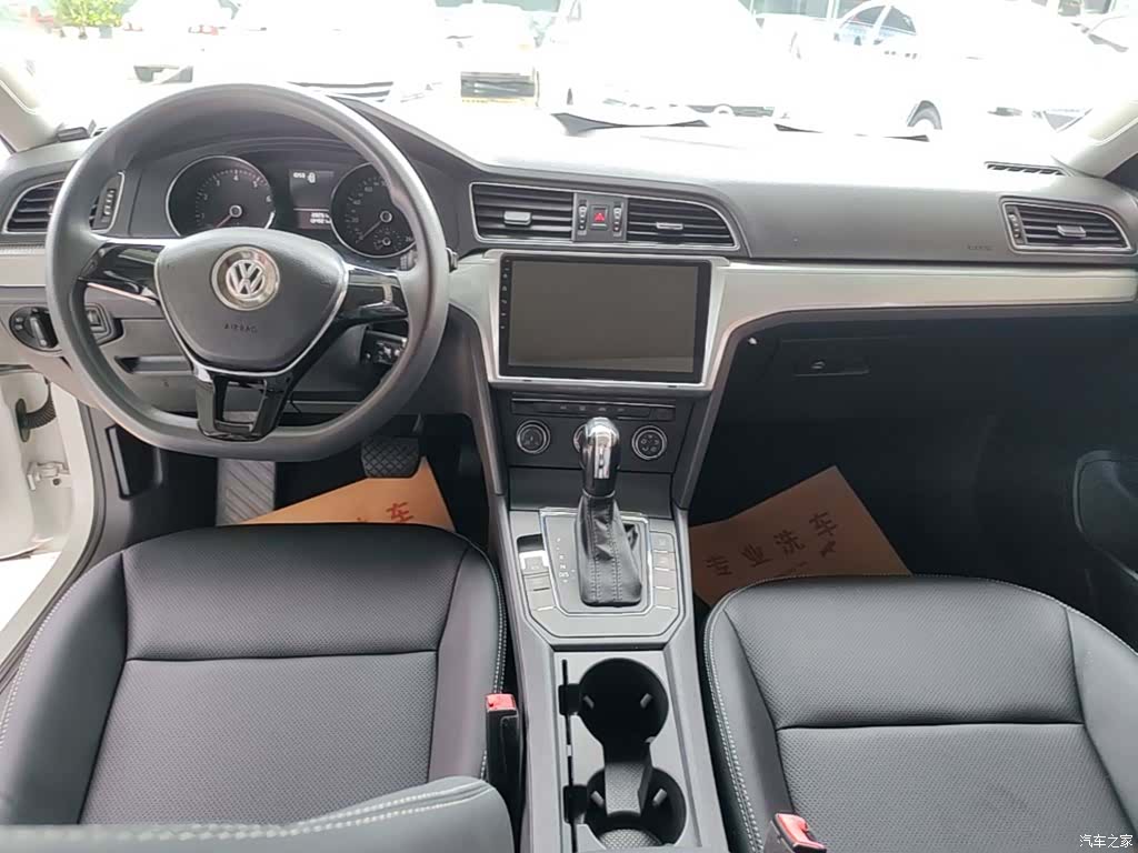 Volkswagen Lamando, 2018 10